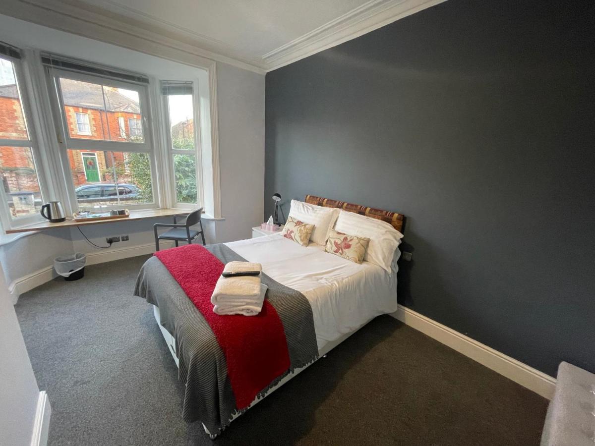 Arlan House, Superb Basingstoke Hotel Exteriör bild